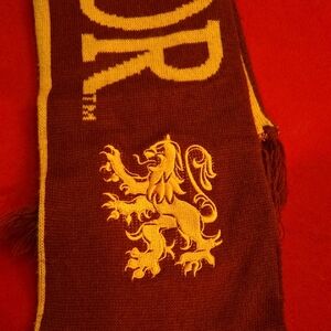 HARRY POTTER GRYFFINDOR SCARF
